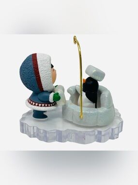 2002 Igloo Frosty Friends Blue and White Winter Figurine - Brand Hallmark